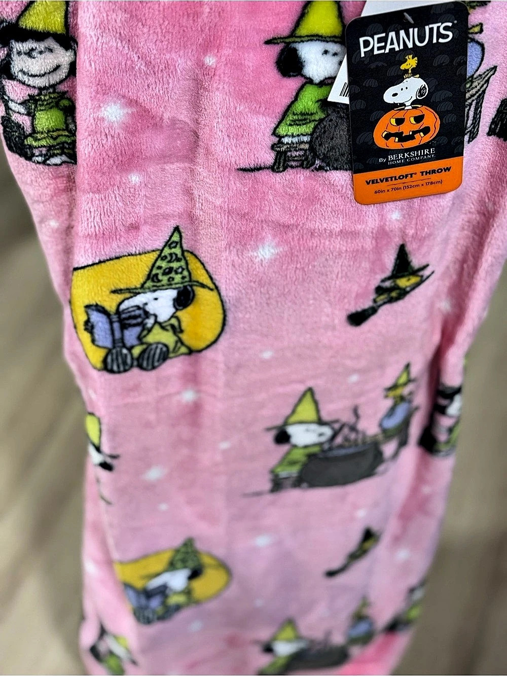 Berkshire Home Company Peanuts Snoopy Halloween Pink Throw